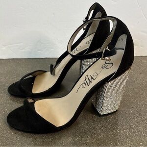 Elegant Black and Silver Strappy tiara block Heels